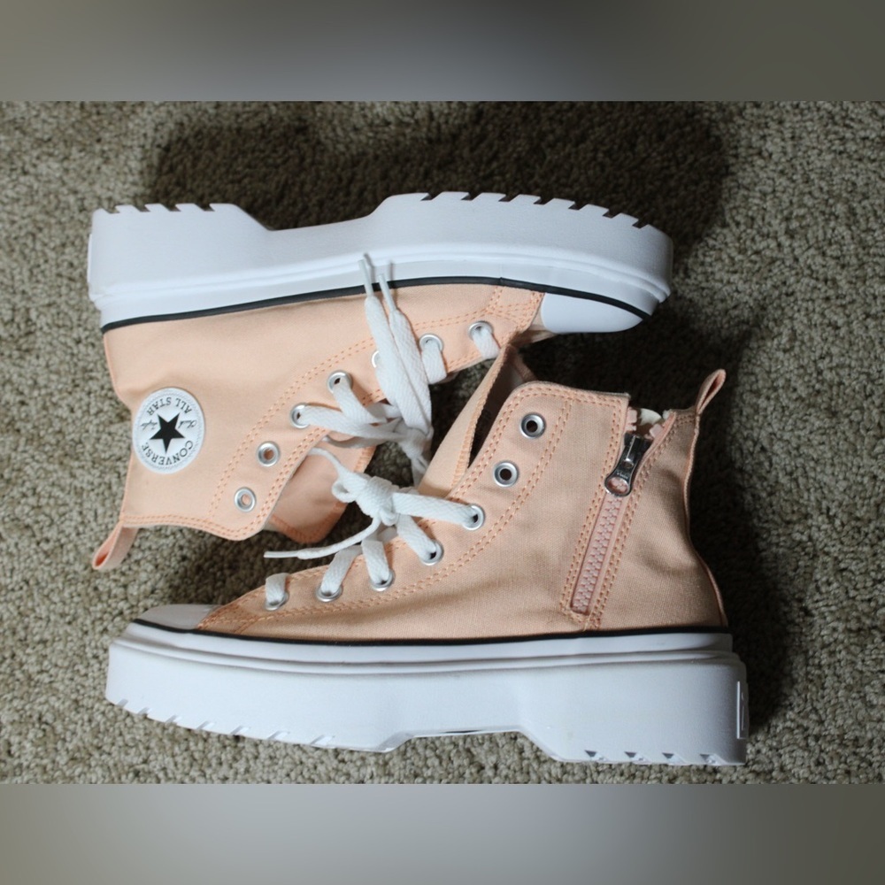 Converse Chuck Taylor All Star Lugged Lift Hi Sneaker - Big Kid - Coral Size 6